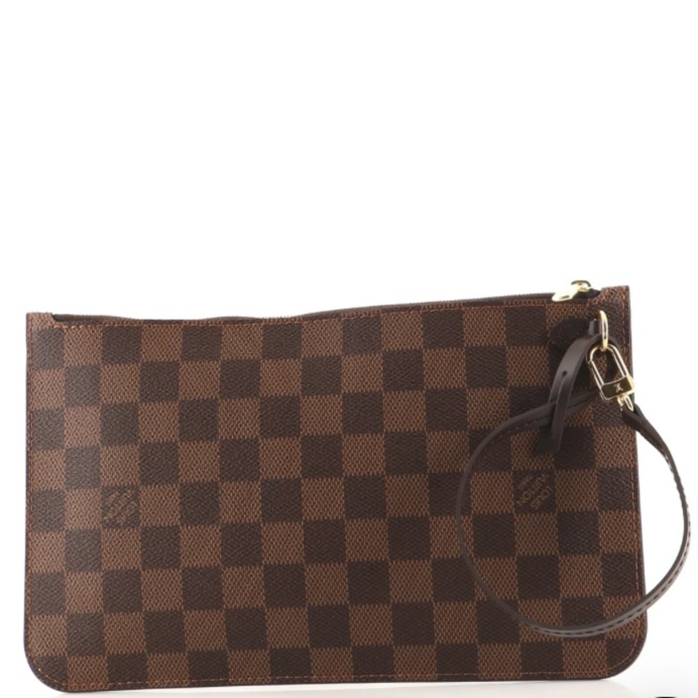 Louis Vuitton
Neverfull Pochette Damier Large